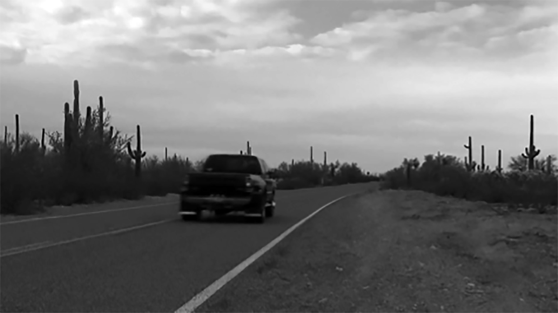 Elsuhanó autó  (small roads, 2011)